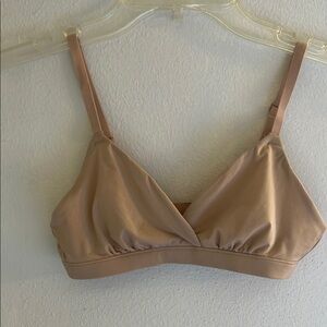 SKIMS Triangle Bra XS